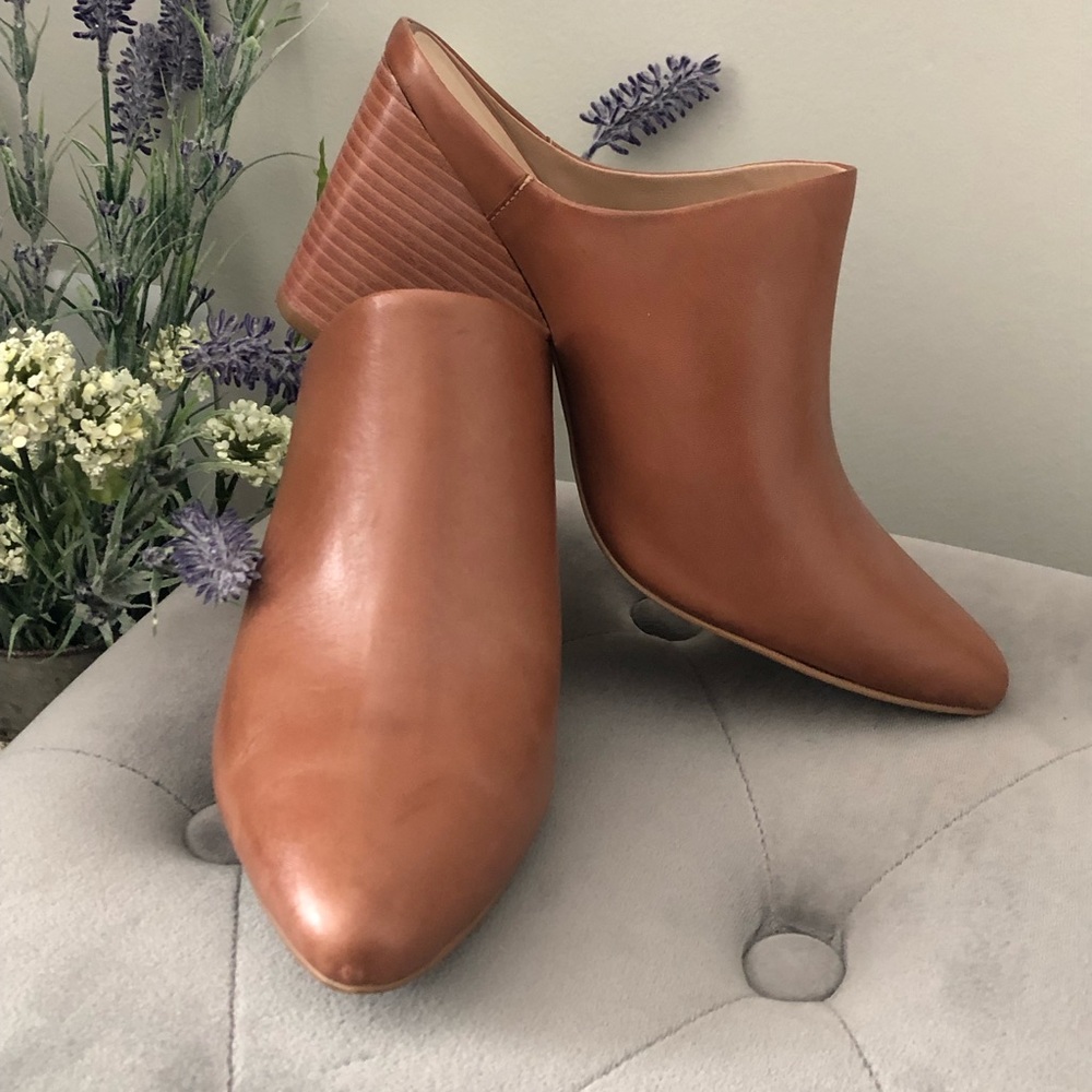 Able brand cognac leather mule